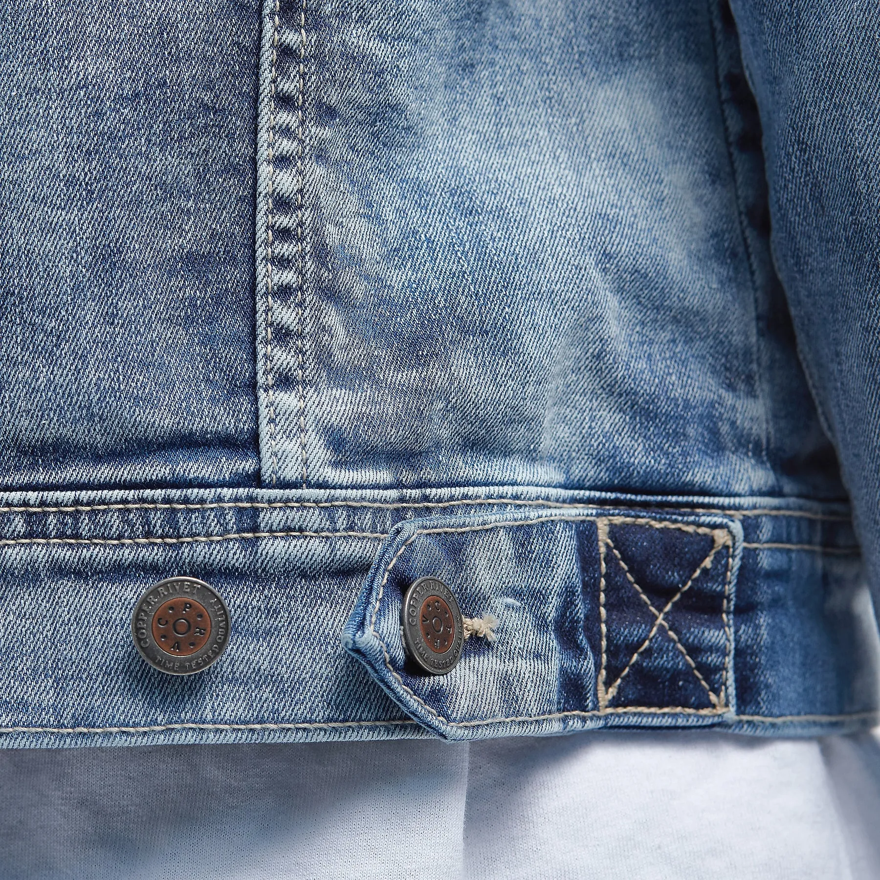 LIGHT SAND BLUE DENIM JACKET W/ FASHION CUTS