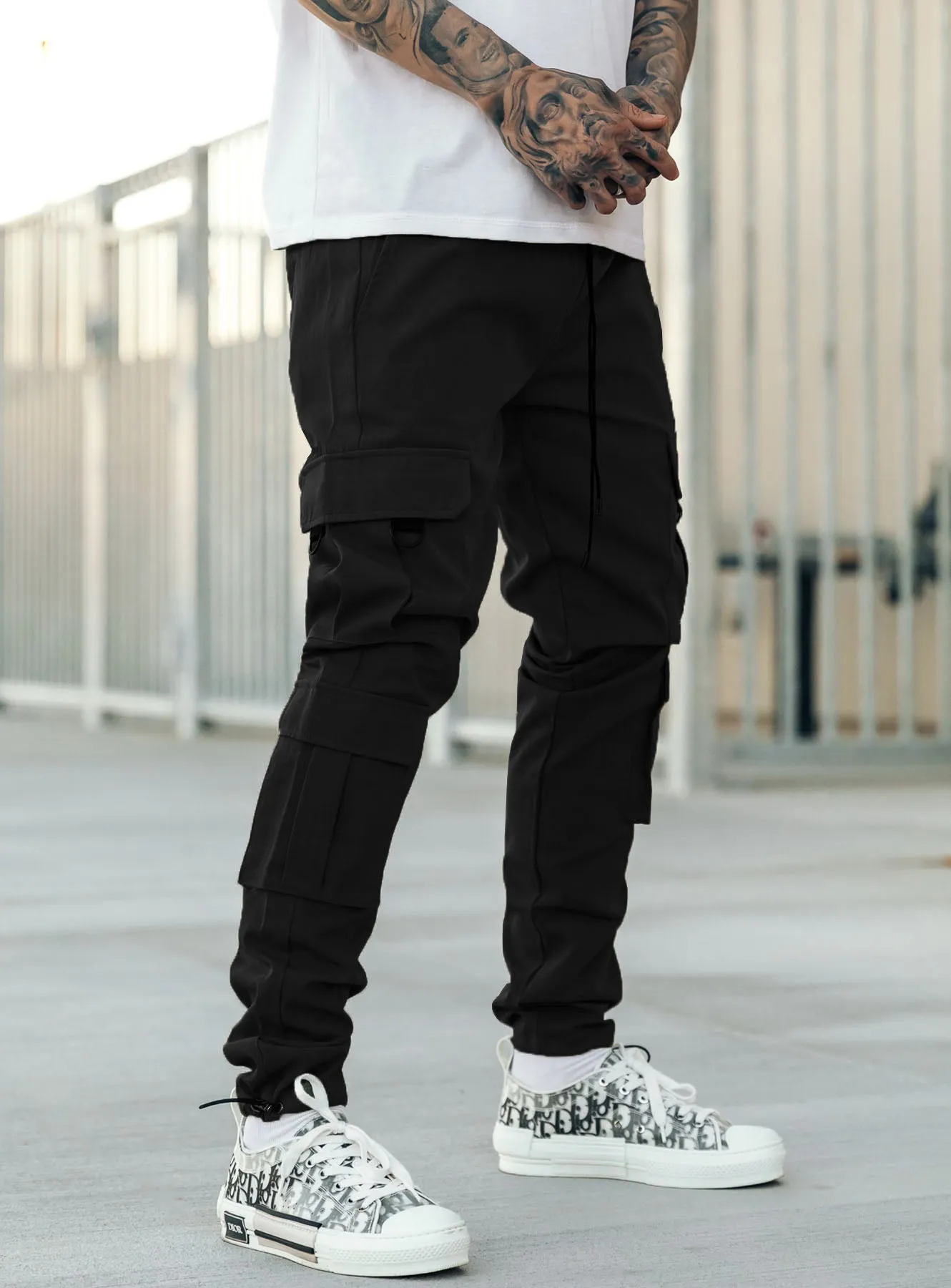 Utility Cargo Pants V10 in Black
